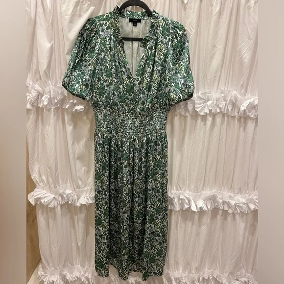 J. Crew | Dresses | Jcrew Green Satin Smocked Waste Maxi Dress | Poshmark J. Crew | Dresses | Jcrew Green Satin Smocked Waste Maxi Dress | Poshmark